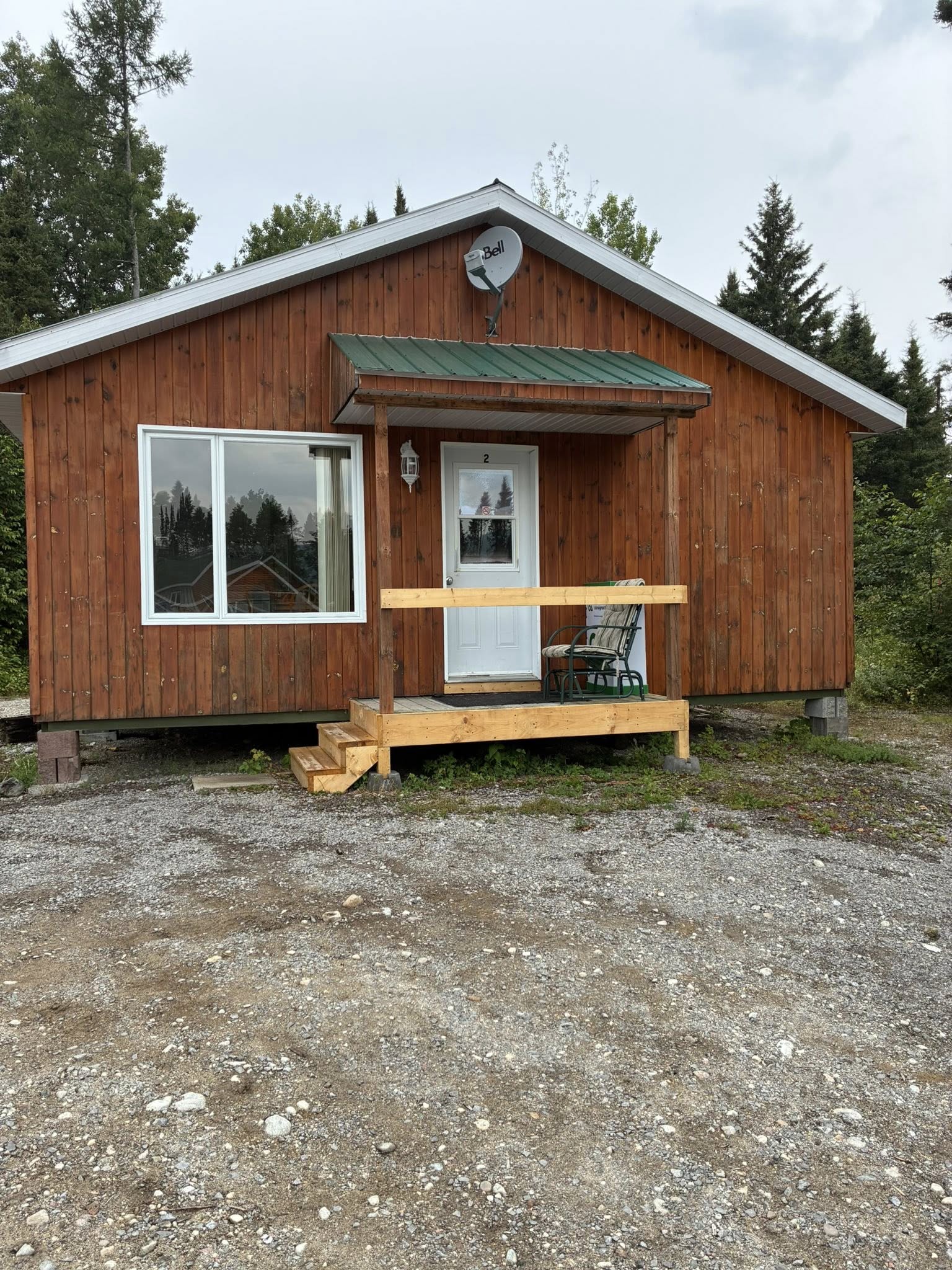 Exterieur du chalet 2 du Relais Onatchiway